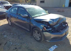 3VW2B7AJ4JM251389: 43476839