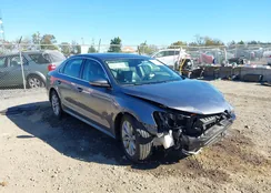 1VWCH7A38CC021993: 43479844