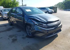 3KPF24AD0PE673790: 42576848