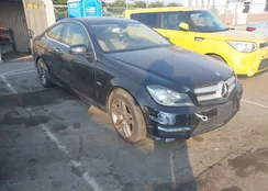 WDDGJ4HB7CF780885: 42598005