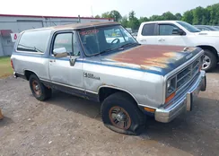 3B4GM17Y9LM043030: 42605837