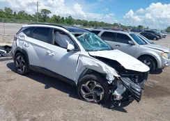 KM8JFCA15NU063229: 42617223