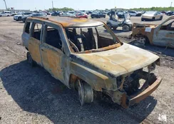 1C4NJRFB8FD143182: 42649675