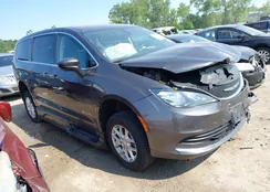 2C4RC1DG7HR744708: 42650438