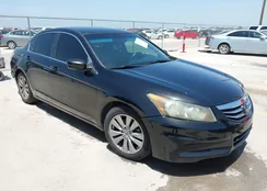 1HGCP2F82CA077566: 42702861