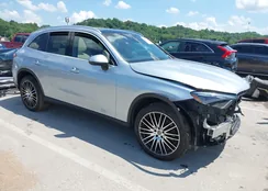 W1NKM4HB3RF211495: 42705501