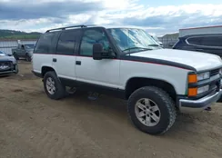 1GNEK13R9XJ521729: 42735693
