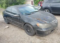 JH4KB16688C002964: 42802441