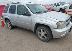 1GNDT33S092109493: 42808557