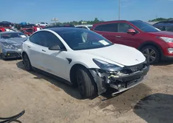 5YJ3E1EB2NF105758: 42822101