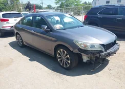 1HGCR2F5XEA103124: 42827994