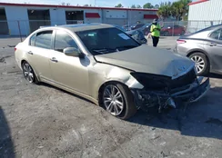 KMHGC4DF5BU139690: 43906963