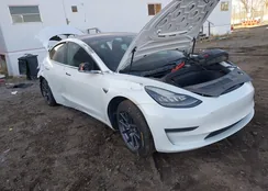 5YJ3E1EA8LF612488: 43914879