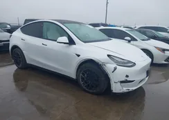 5YJYGDEE3LF032585: 43923933