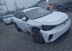 1V2DSPE84SC016852: 43927926