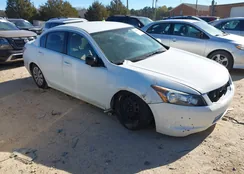 1HGCP2F37BA052603: 43929768