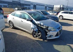 1FADP3F20EL217115: 43932381