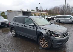 3VV0B7AX4JM010819: 43935377