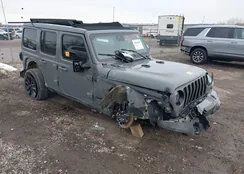 1C4HJXEN4PW558096: 43944555