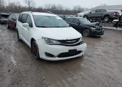 2C4RC1BG7JR275385: 43956745