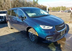 2C4RC1L77PR630840: 43957844