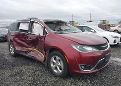 2C4RC1EG1HR736134: 43957875