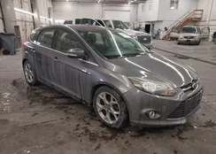 1FADP3N27EL224421: 43958285