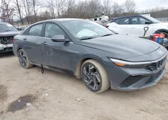 KMHLS4DG8RU640979: 43960523