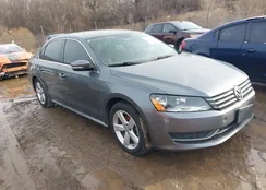 1VWBH7A36CC109582: 43971085