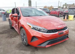 3KPF24AD0PE679931: 43981258