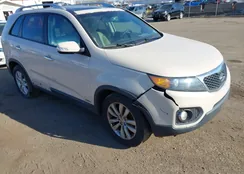 5XYKUDA2XBG042564: 43990045