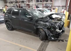 1C4PJLAB8GW324012: 43990228