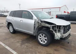 5TDBK3EH0CS115749: 43991193