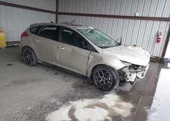 1FADP3M28JL236637: 43992399