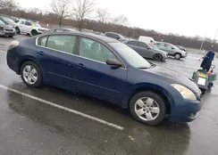 1N4AL21E17N401786: 43995979