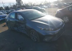 3KPF24AD7RE744339: 43995298