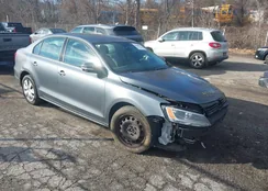 3VWDZ7AJ7BM327631: 43998851