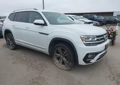 1V2YR2CA4KC561519: 43998301