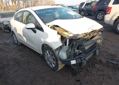 KNADM4A39G6558570: 44007565