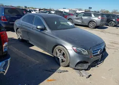 WDDZF4JB5HA073521: 44015372