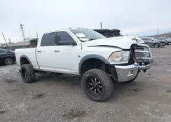 3C6UD5DLXCG100945: 44020559