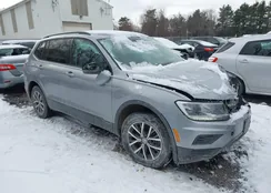 3VV0B7AX4MM027947: 44020624