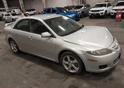 1YVHP80CX85M25824: 44021878