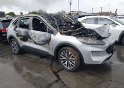 1FMCU9DZ0LUC12971: 44023130