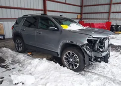 3GKALUEG3TL204084: 44023745