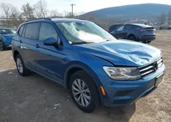 3VV0B7AX5JM108533: 44023772