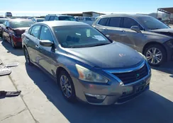 1N4AL3AP1FC493516: 44023912