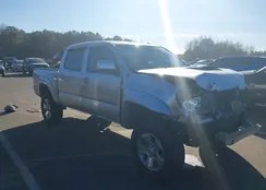 3TMJU4GN9BM114208: 44024644