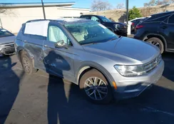 3VV3B7AX7KM121105: 44025775