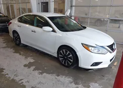 1N4AL3APXJC138045: 44025860